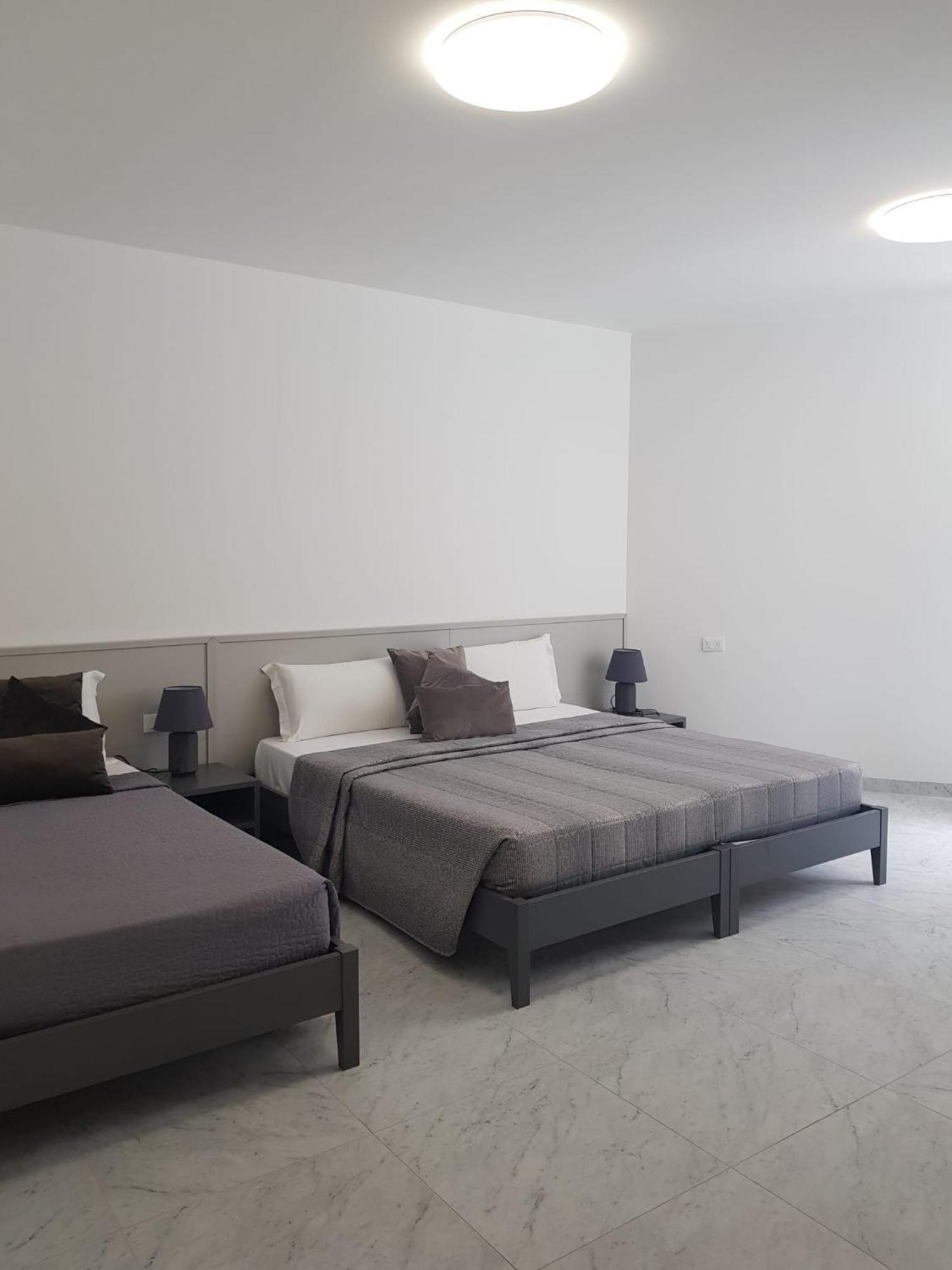 Hotel Lorena Toscolano Maderno Ngoại thất bức ảnh